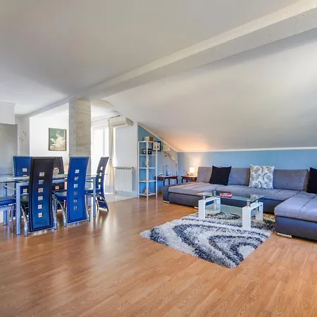 Lägenhet Sea View-3 By Interhome