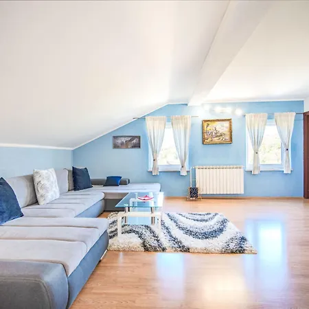 Sea View-3 By Interhome