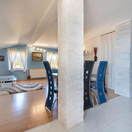 Lägenhet Sea View-3 By Interhome