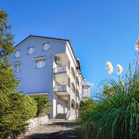 Sea View-3 By Interhome