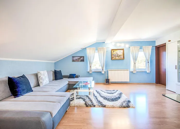 Sea View-3 By Interhome